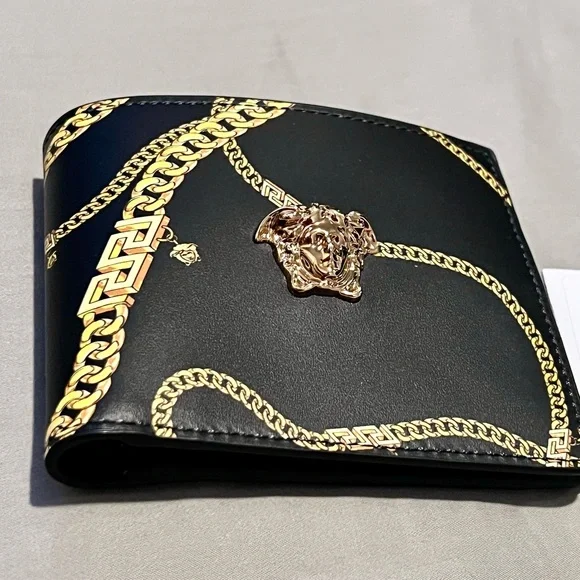 VERSACE WALLET NEW!!2022 W/TAGS
Gold Chain La Medusa MENS Bi-fold coin flap - Picture 5 of 8